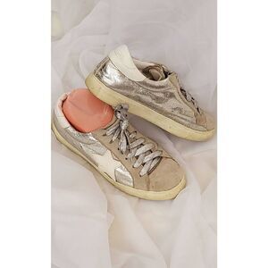 Distressed mettalic sneakers